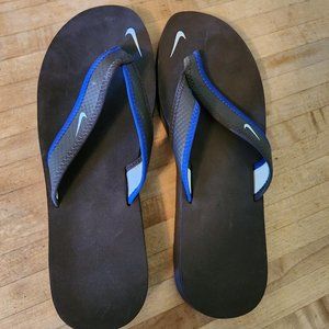 Nike Celso Girl Flip Flops size 10